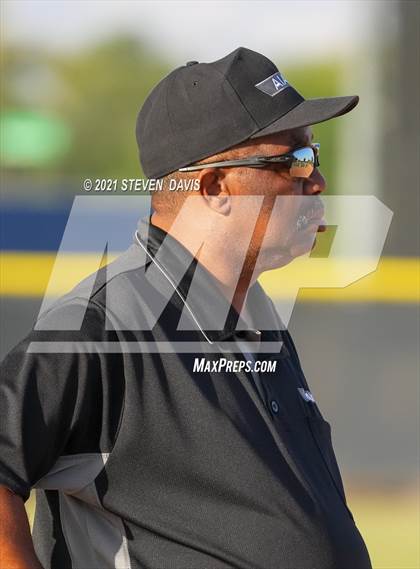 Thumbnail 1 in Seton Catholic @ Mesquite (AIA 4A Quarterfinals) photogallery.