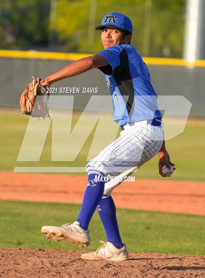 Thumbnail 1 in Seton Catholic @ Mesquite (AIA 4A Quarterfinals) photogallery.