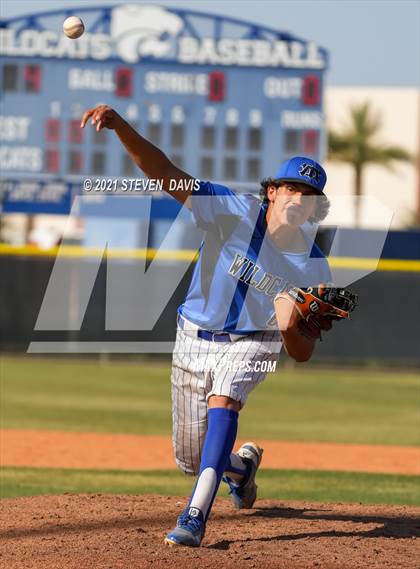 Thumbnail 2 in Seton Catholic @ Mesquite (AIA 4A Quarterfinals) photogallery.