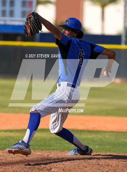 Thumbnail 3 in Seton Catholic @ Mesquite (AIA 4A Quarterfinals) photogallery.