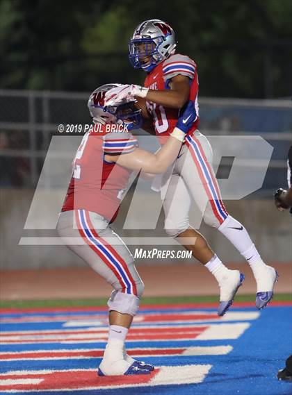 Thumbnail 2 in Westlake vs Akins photogallery.