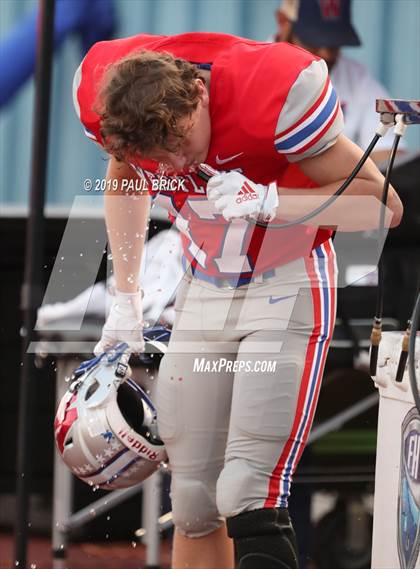 Thumbnail 2 in Westlake vs Akins photogallery.