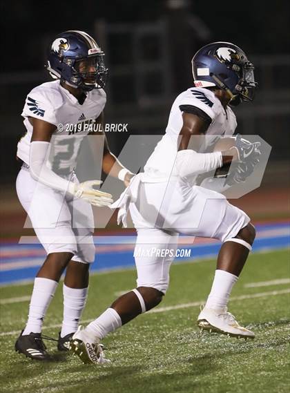 Thumbnail 3 in Westlake vs Akins photogallery.