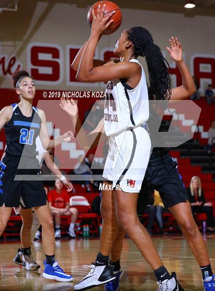Thumbnail 2 in Harvard-Westlake vs. Windward (Battle at the Beach) photogallery.