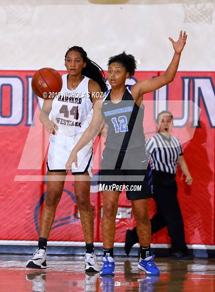 Thumbnail 2 in Harvard-Westlake vs. Windward (Battle at the Beach) photogallery.