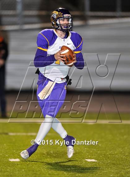 Thumbnail 2 in Howe vs. Edgewood (UIL 3A Division 2 Region 2 Bi-District Playoff) photogallery.
