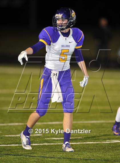 Thumbnail 3 in Howe vs. Edgewood (UIL 3A Division 2 Region 2 Bi-District Playoff) photogallery.