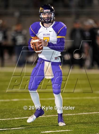 Thumbnail 2 in Howe vs. Edgewood (UIL 3A Division 2 Region 2 Bi-District Playoff) photogallery.