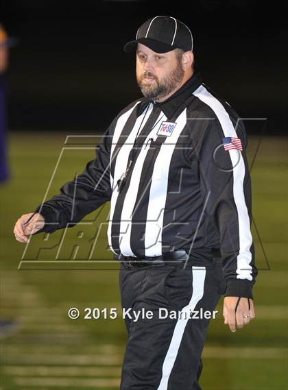 Thumbnail 1 in Howe vs. Edgewood (UIL 3A Division 2 Region 2 Bi-District Playoff) photogallery.