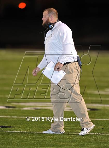 Thumbnail 2 in Howe vs. Edgewood (UIL 3A Division 2 Region 2 Bi-District Playoff) photogallery.