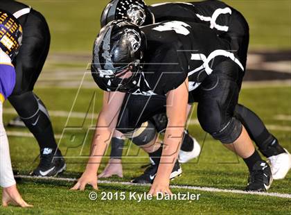 Thumbnail 1 in Howe vs. Edgewood (UIL 3A Division 2 Region 2 Bi-District Playoff) photogallery.