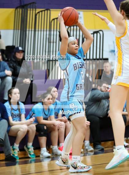 Thumbnail 2 in Bishop Grimes vs Christian Brothers Academy photogallery.