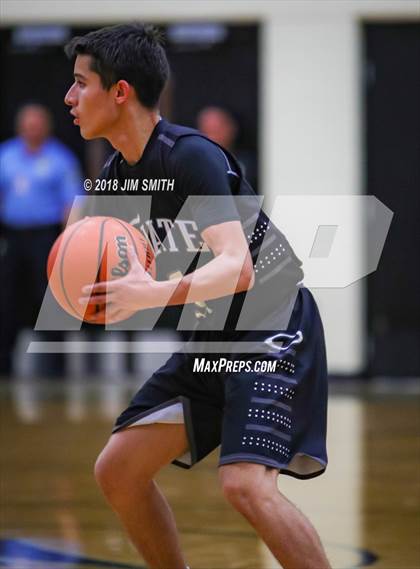 Thumbnail 2 in Onate @ Volcano Vista (NMAA 6A 1st Round) photogallery.