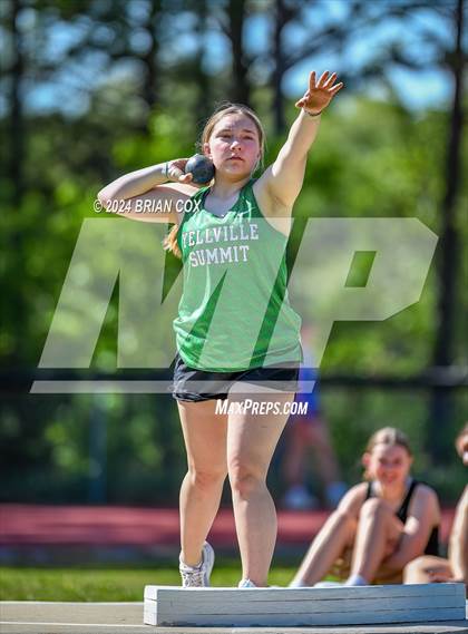 Thumbnail 1 in FR: AAA 2A-1 District Meet (Shot Put) photogallery.