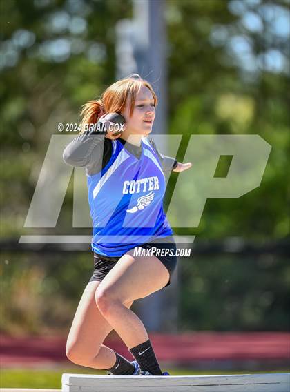 Thumbnail 3 in FR: AAA 2A-1 District Meet (Shot Put) photogallery.