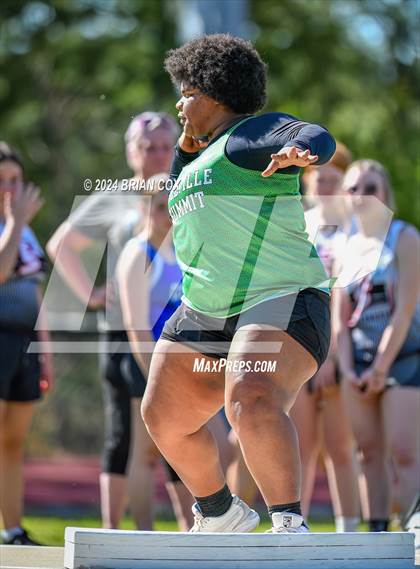 Fr: AAA 2A-1 District Meet (Shot Put) Thumbnails