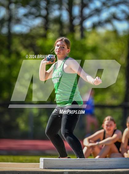 Thumbnail 1 in FR: AAA 2A-1 District Meet (Shot Put) photogallery.