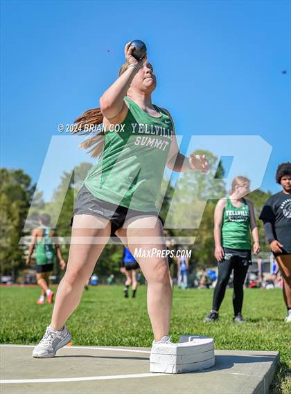 Thumbnail 1 in FR: AAA 2A-1 District Meet (Shot Put) photogallery.