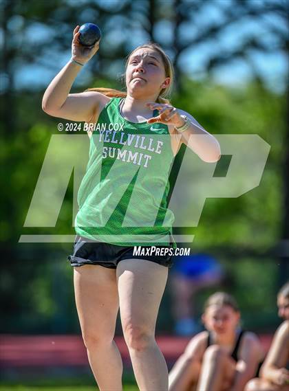 Thumbnail 3 in FR: AAA 2A-1 District Meet (Shot Put) photogallery.