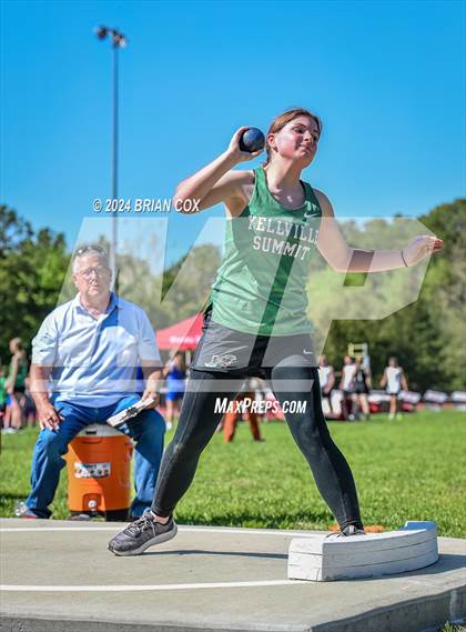Thumbnail 3 in FR: AAA 2A-1 District Meet (Shot Put) photogallery.