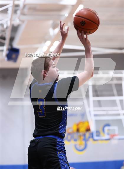 Thumbnail 2 in Battle Ground Academy @ Goodpasture Christian photogallery.