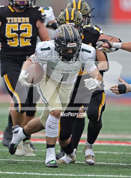 Thumbnail 2 in Belle Vernon vs. Northwestern Lehigh (PIAA 3A Championship) photogallery.