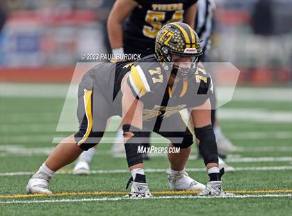 Thumbnail 2 in Belle Vernon vs. Northwestern Lehigh (PIAA 3A Championship) photogallery.