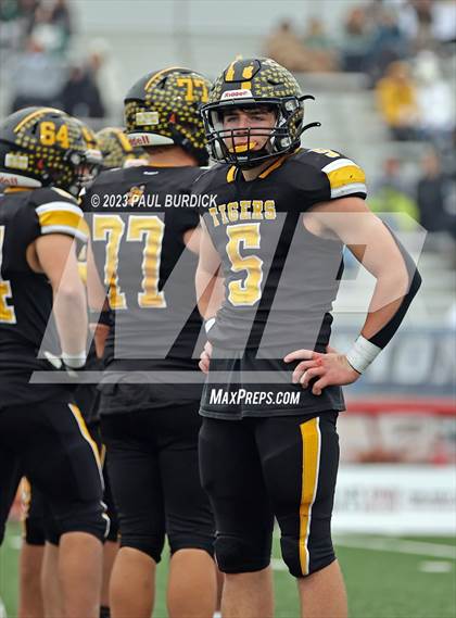 Thumbnail 3 in Belle Vernon vs. Northwestern Lehigh (PIAA 3A Championship) photogallery.