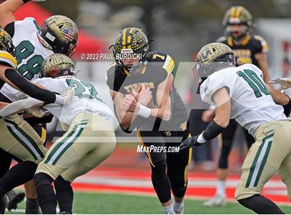 Thumbnail 3 in Belle Vernon vs. Northwestern Lehigh (PIAA 3A Championship) photogallery.