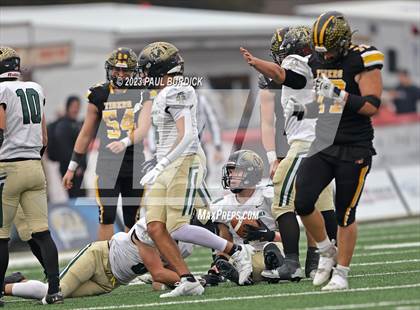 Thumbnail 2 in Belle Vernon vs. Northwestern Lehigh (PIAA 3A Championship) photogallery.