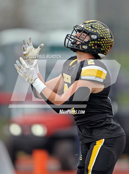 Thumbnail 1 in Belle Vernon vs. Northwestern Lehigh (PIAA 3A Championship) photogallery.