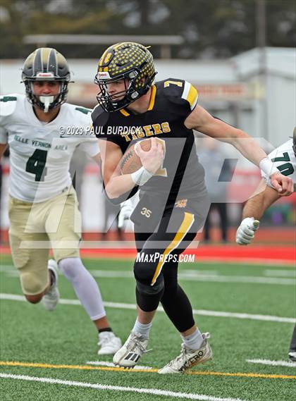 Thumbnail 2 in Belle Vernon vs. Northwestern Lehigh (PIAA 3A Championship) photogallery.