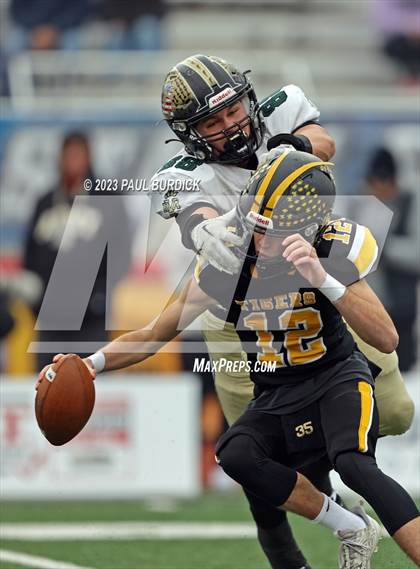 Thumbnail 2 in Belle Vernon vs. Northwestern Lehigh (PIAA 3A Championship) photogallery.