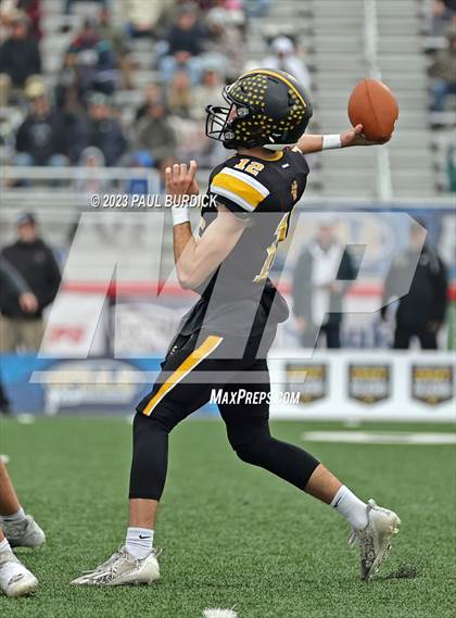 Thumbnail 2 in Belle Vernon vs. Northwestern Lehigh (PIAA 3A Championship) photogallery.