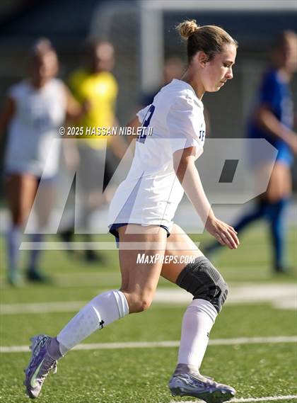 Thumbnail 2 in Oconee County vs. Jefferson (GHSA 3A STATE FINAL) photogallery.