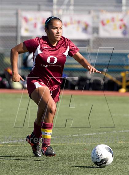 Thumbnail 2 in Citrus Valley vs. Oxnard (CIF SS D6 Final) photogallery.