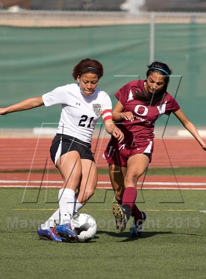 Thumbnail 2 in Citrus Valley vs. Oxnard (CIF SS D6 Final) photogallery.