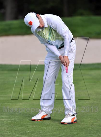 Thumbnail 3 in Clarkstown North vs White Plains photogallery.