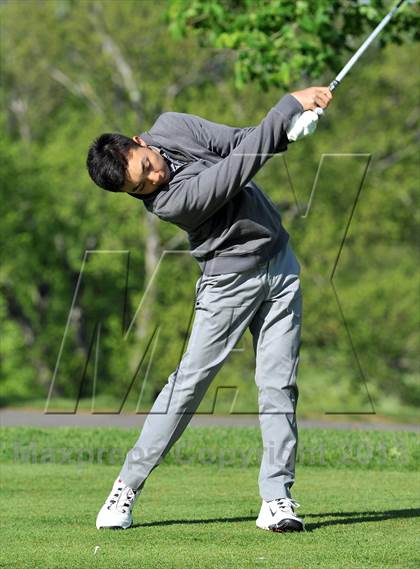 Thumbnail 2 in Clarkstown North vs White Plains photogallery.