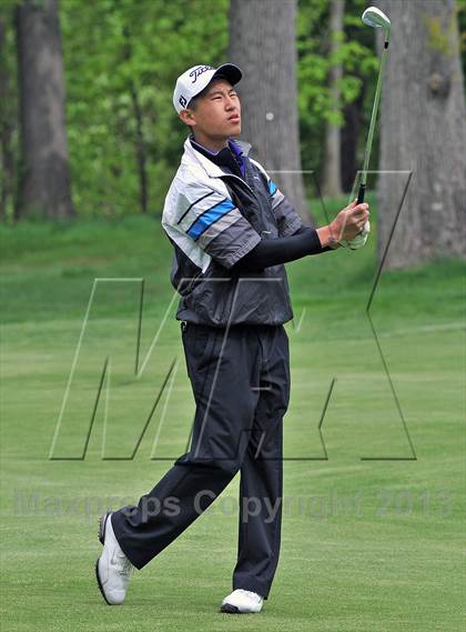 Thumbnail 1 in Clarkstown North vs White Plains photogallery.