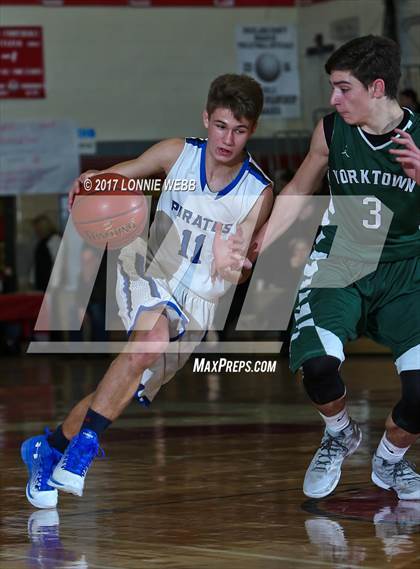 Thumbnail 3 in Pearl River vs Yorktown photogallery.
