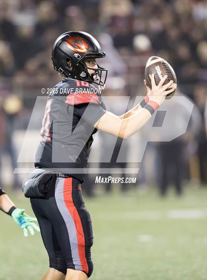 Thumbnail 2 in Santa Paula @ Grace (CIF SS Division 12 Final) photogallery.