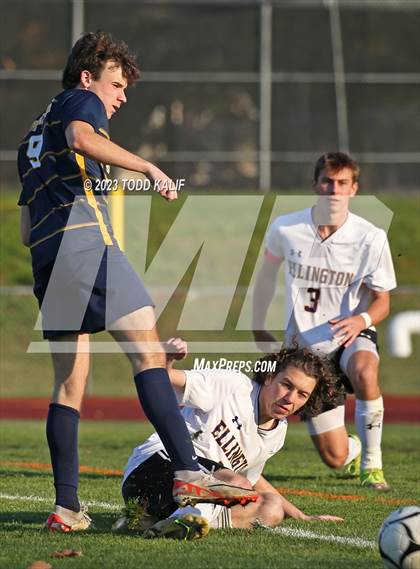 Thumbnail 3 in RHAM vs. Ellington (CIAC Class M First Round) photogallery.