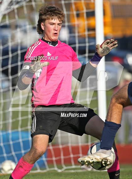 Thumbnail 2 in RHAM vs. Ellington (CIAC Class M First Round) photogallery.