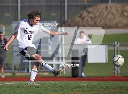 Thumbnail 1 in RHAM vs. Ellington (CIAC Class M First Round) photogallery.