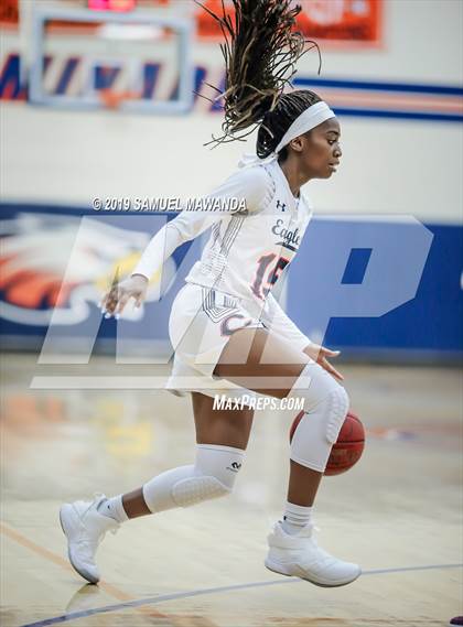 Thumbnail 1 in Chaminade vs Newbury Park photogallery.