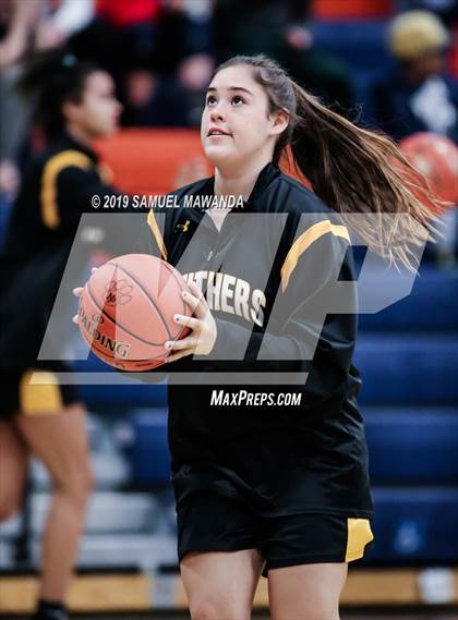 Thumbnail 3 in Chaminade vs Newbury Park photogallery.