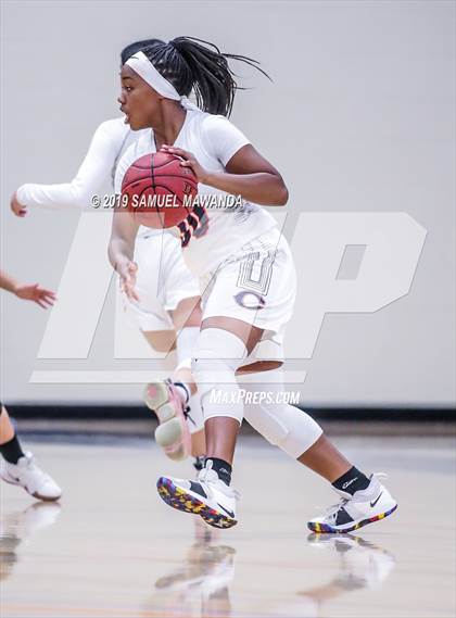 Thumbnail 1 in Chaminade vs Newbury Park photogallery.