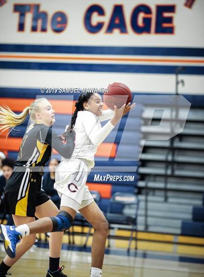 Thumbnail 1 in Chaminade vs Newbury Park photogallery.