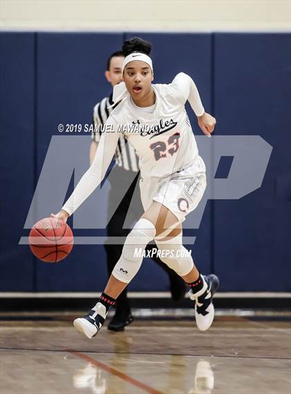 Thumbnail 3 in Chaminade vs Newbury Park photogallery.